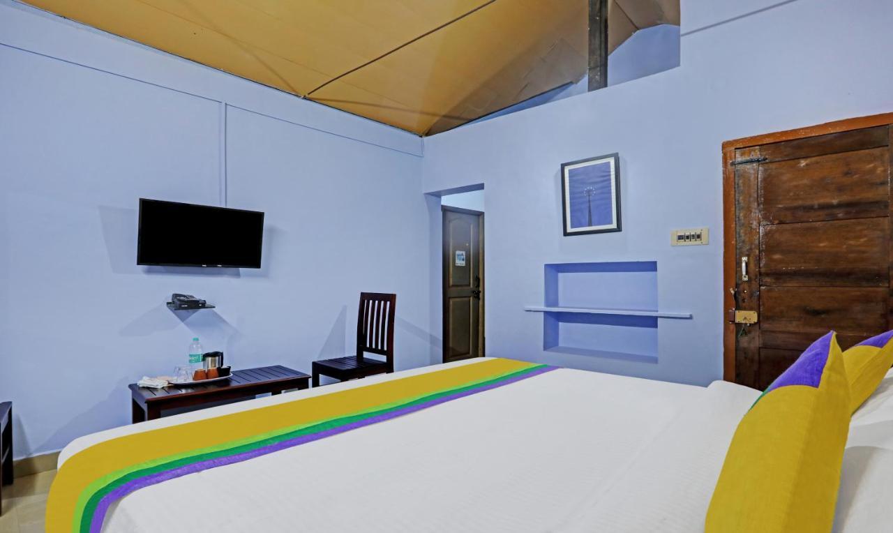 Hotel Allaranda Homestay มาดิเครี ภายนอก รูปภาพ