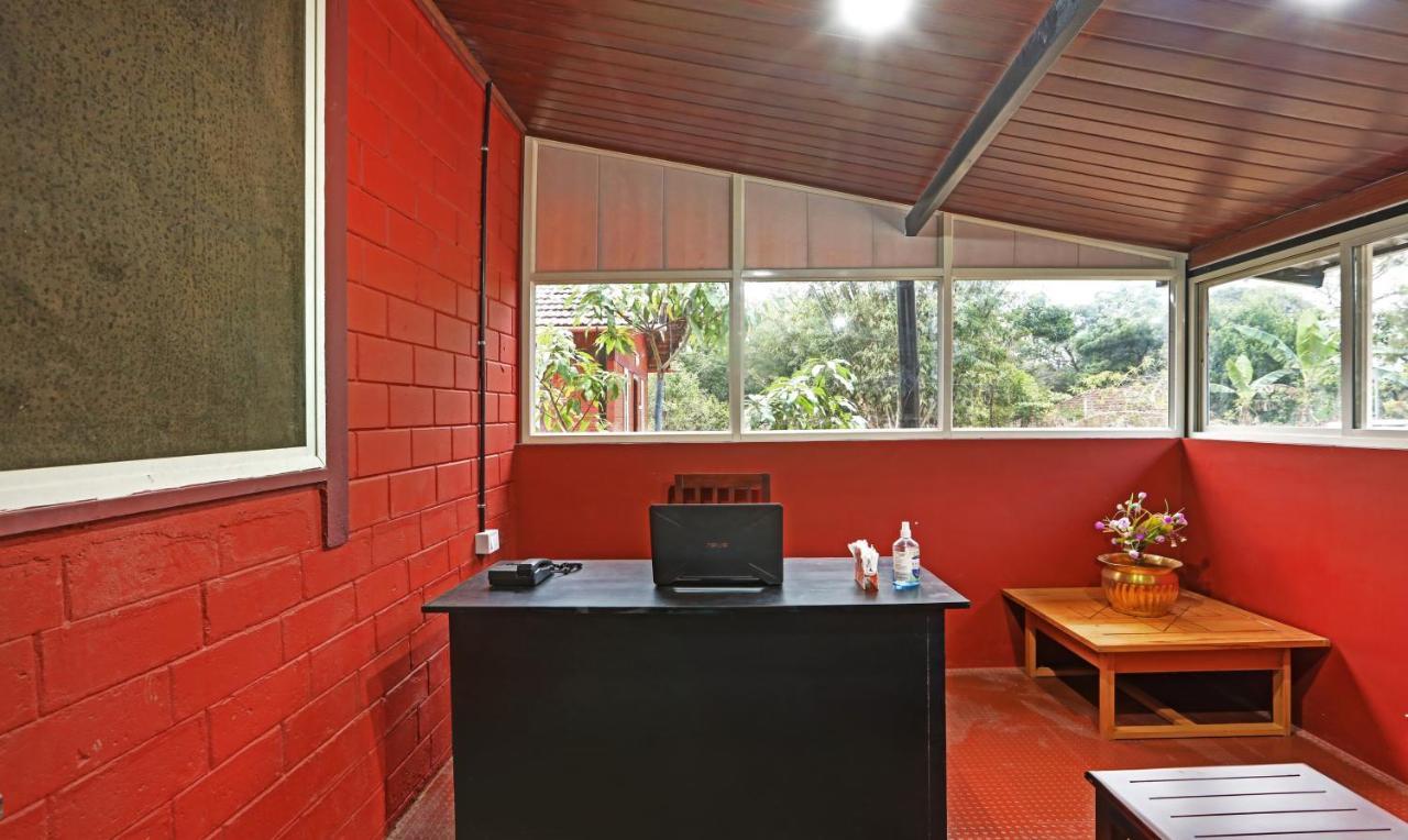 Hotel Allaranda Homestay มาดิเครี ภายนอก รูปภาพ